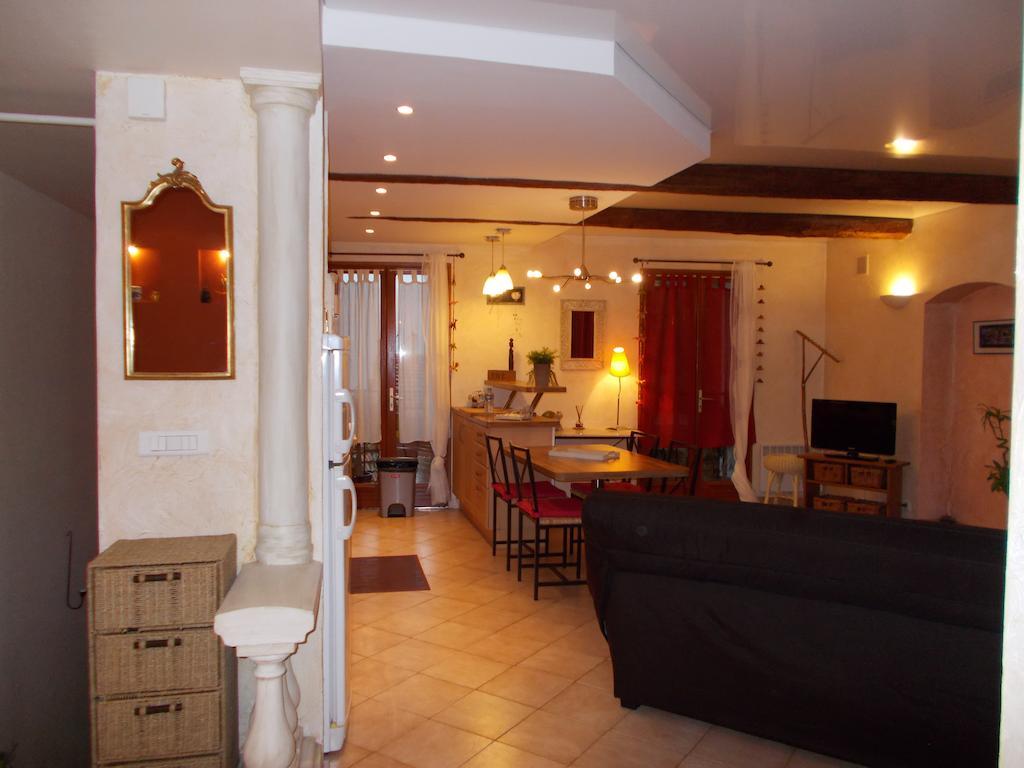 Le Campanin Apartment Menton Room photo